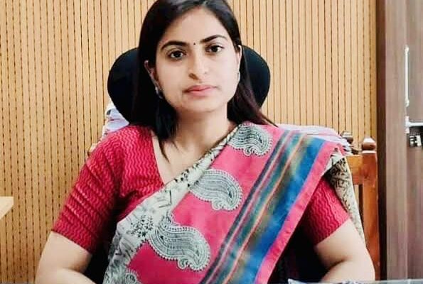 Ajay Srivastav will be New collector in place of Soniya meena