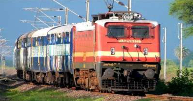 Pay ₹60,000 to traveler due to delay of train Kerala court to Indian Railway