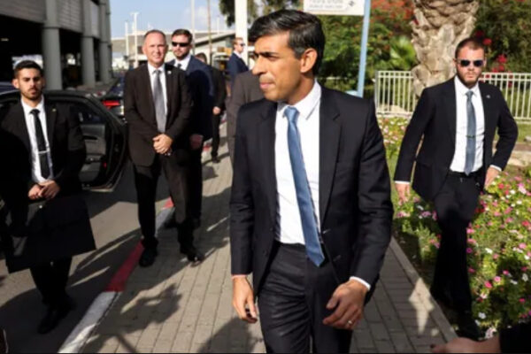 UK PM Rishi Sunak reached to Israel between the war