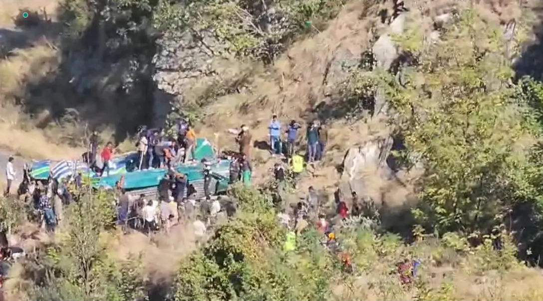 36 people dead as bus fall into gorge in Jammu Kashmir